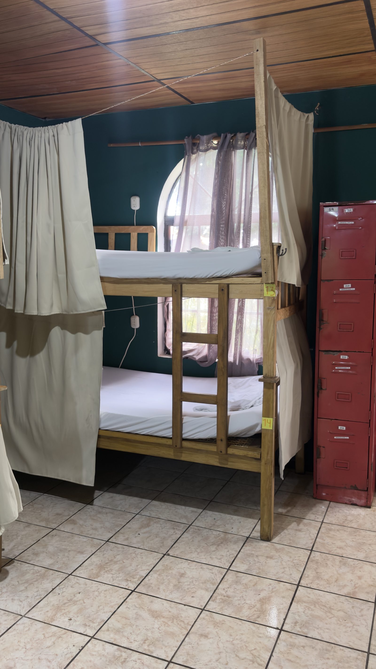 Original — Schlafbereich mit Etagenbett