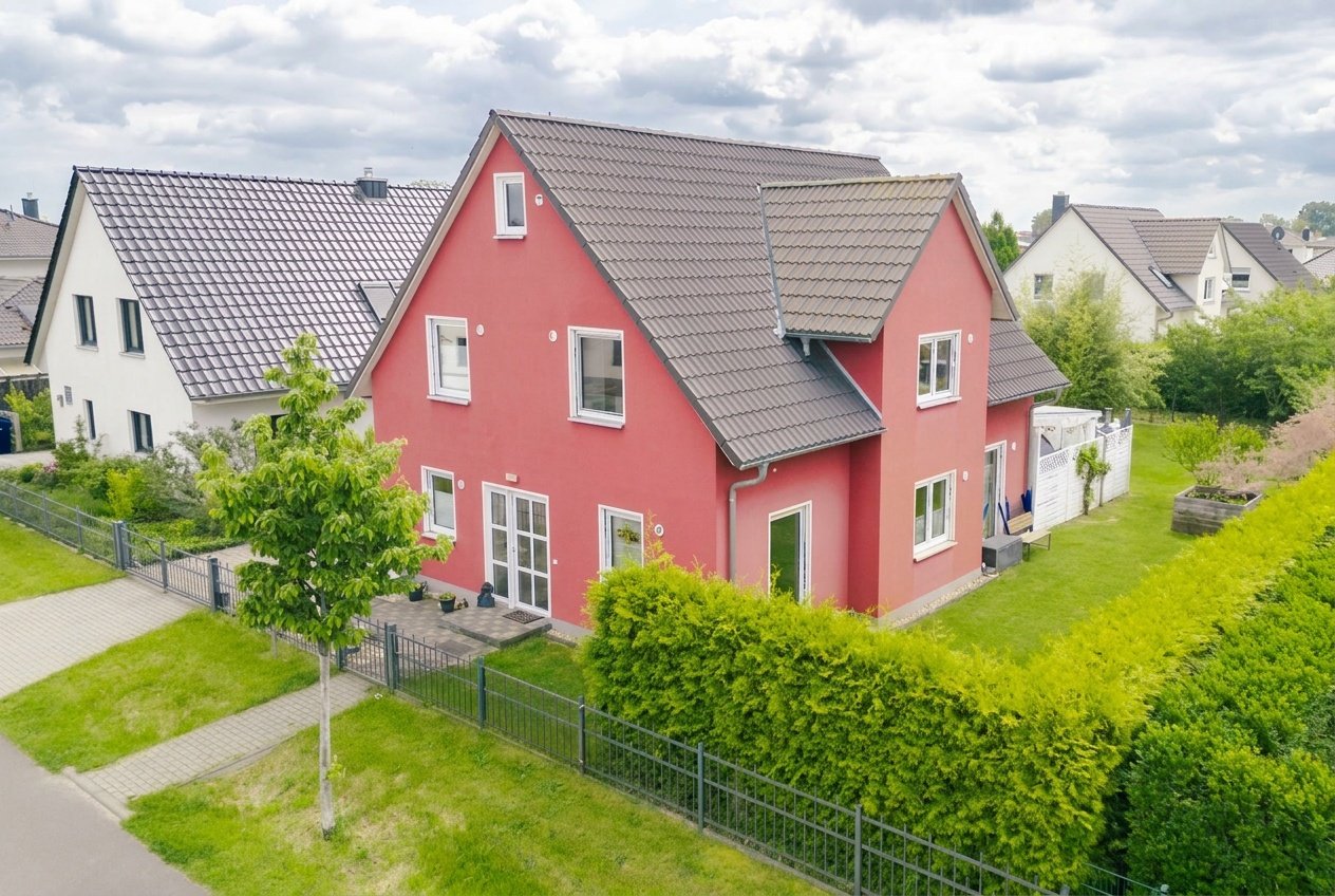 Außenaufnahme vor der Himmel-Korrektur