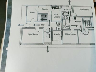 Großzügige Erdgeschosswohnung mit Spielzimmer und Büro