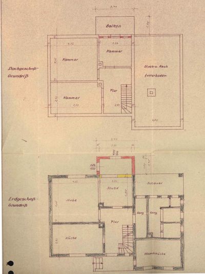 Einfamilienhaus mit Balkon und Nebengebäuden